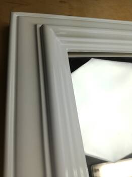 Lustro biała błyszcząca rama.