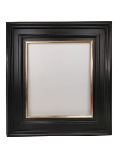 Ręcznie malowana rama Lavinia, złocona złotem 22 karat, z satynowo matowym wykończeniem w kolorze czarnym.