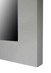 Detal ramy lustra – starannie wykonane narożniki i perfekcyjne łączenie na wpusty.