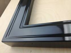 Lustro w czarnej ramie na wymiar