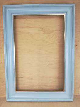 Lustro w niebieskiej ramie