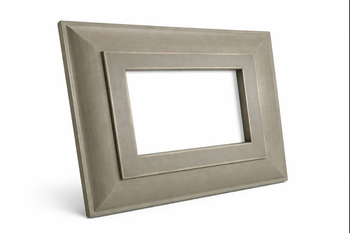 Rama drewniana w ziemistym szarym kolorze, naturalnie postarzane wykończenie