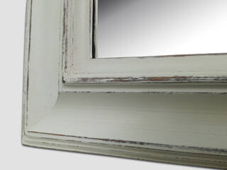 Lustro Shabby Chic w ręcznie malowanej ramie z litego drewna