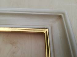 Złota rama od obrazu, żółte złoto i kredowy panel i boki ramy